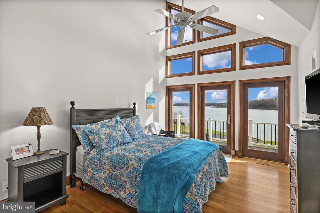 6109 LAKE FRONT WAY, SPOTSYLVANIA, Virginia 22551, 5 Bedrooms Bedrooms, ,6 BathroomsBathrooms,Residential,6109 LAKE FRONT WAY,VASP2039924 MLS # VASP2039924