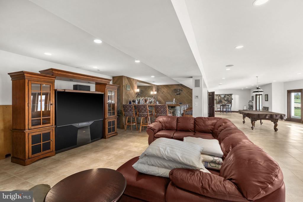 6109 LAKE FRONT WAY, SPOTSYLVANIA, Virginia 22551, 5 Bedrooms Bedrooms, ,6 BathroomsBathrooms,Residential,6109 LAKE FRONT WAY,VASP2039924 MLS # VASP2039924