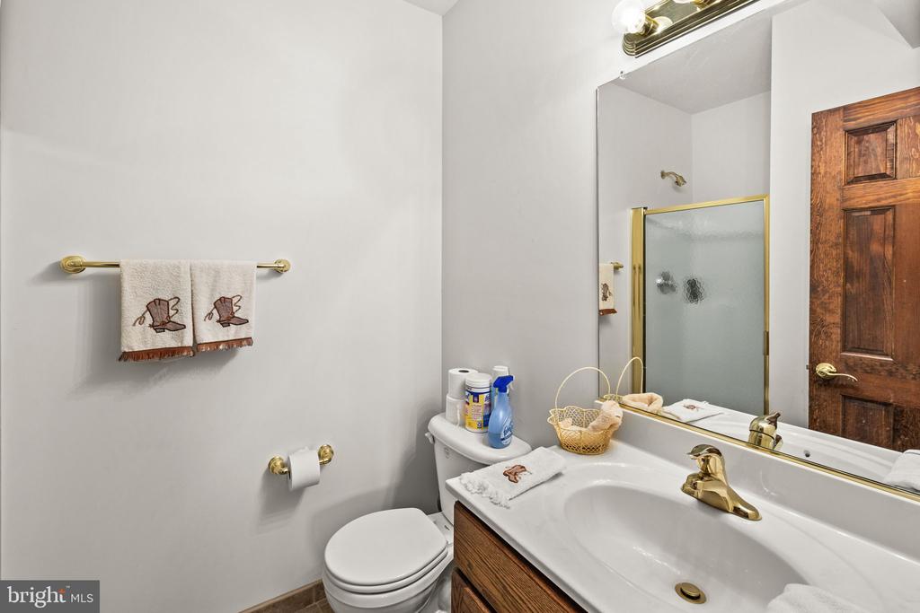 6109 LAKE FRONT WAY, SPOTSYLVANIA, Virginia 22551, 5 Bedrooms Bedrooms, ,6 BathroomsBathrooms,Residential,6109 LAKE FRONT WAY,VASP2039924 MLS # VASP2039924