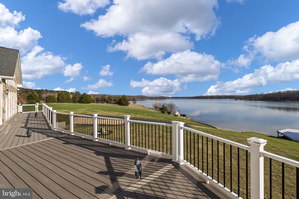 6109 LAKE FRONT WAY, SPOTSYLVANIA, Virginia 22551, 5 Bedrooms Bedrooms, ,6 BathroomsBathrooms,Residential,6109 LAKE FRONT WAY,VASP2039924 MLS # VASP2039924