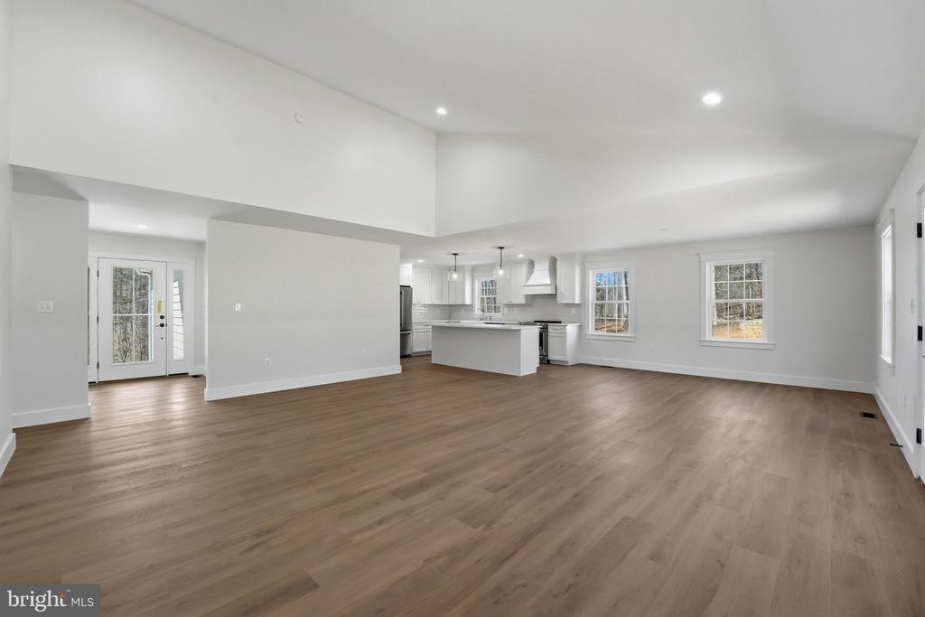 15421 QUAIL RIDGE DR, AMISSVILLE, Virginia 20106, 4 Bedrooms Bedrooms, ,3 BathroomsBathrooms,Residential,15421 QUAIL RIDGE DR,VACU2013028 MLS # VACU2013028