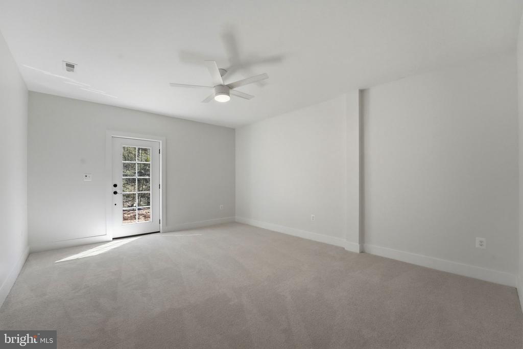 15421 QUAIL RIDGE DR, AMISSVILLE, Virginia 20106, 4 Bedrooms Bedrooms, ,3 BathroomsBathrooms,Residential,15421 QUAIL RIDGE DR,VACU2013028 MLS # VACU2013028