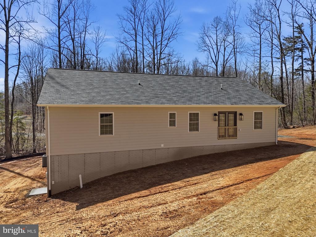 15421 QUAIL RIDGE DR, AMISSVILLE, Virginia 20106, 4 Bedrooms Bedrooms, ,3 BathroomsBathrooms,Residential,15421 QUAIL RIDGE DR,VACU2013028 MLS # VACU2013028