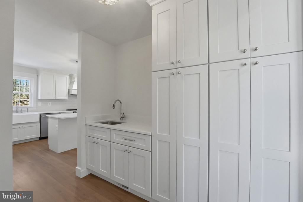 15421 QUAIL RIDGE DR, AMISSVILLE, Virginia 20106, 4 Bedrooms Bedrooms, ,3 BathroomsBathrooms,Residential,15421 QUAIL RIDGE DR,VACU2013028 MLS # VACU2013028