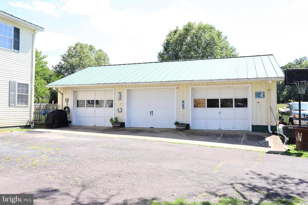 23202 VILLAGE RD, UNIONVILLE, Virginia 22567, 4 Bedrooms Bedrooms, ,3 BathroomsBathrooms,Residential,23202 VILLAGE RD,VAOR2013630 MLS # VAOR2013630