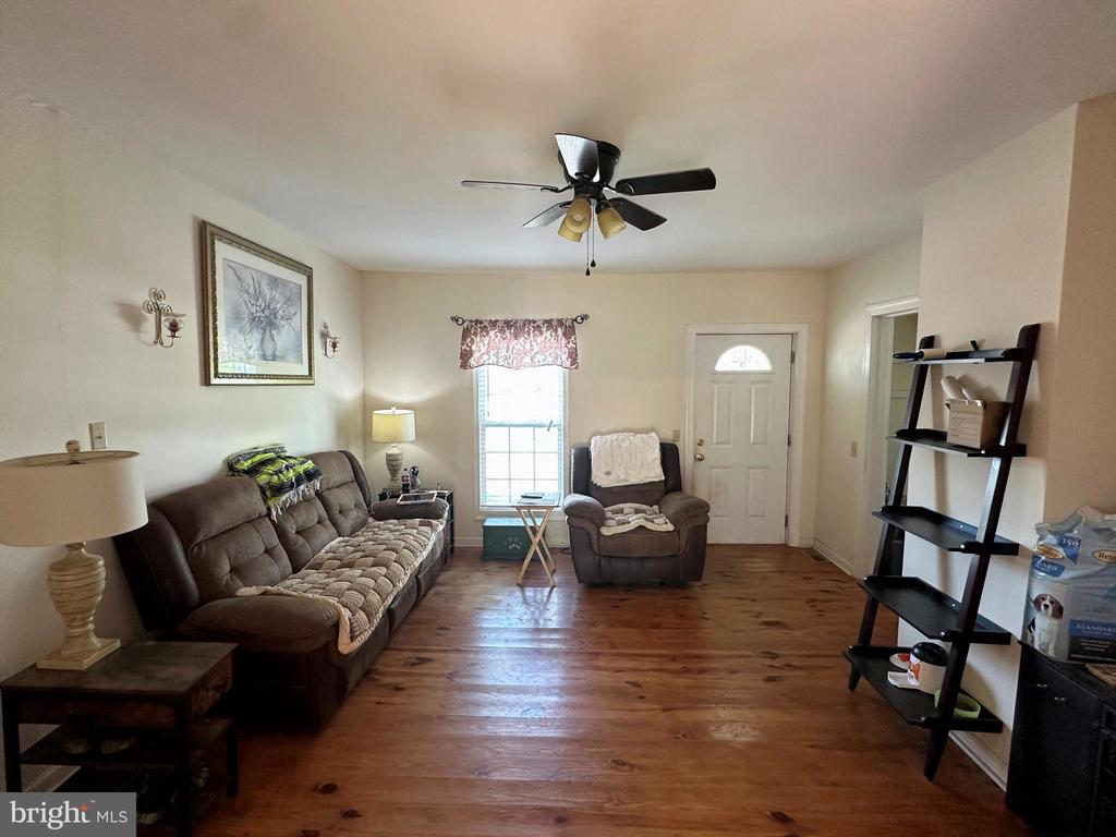 23202 VILLAGE RD, UNIONVILLE, Virginia 22567, 4 Bedrooms Bedrooms, ,3 BathroomsBathrooms,Residential,23202 VILLAGE RD,VAOR2013630 MLS # VAOR2013630