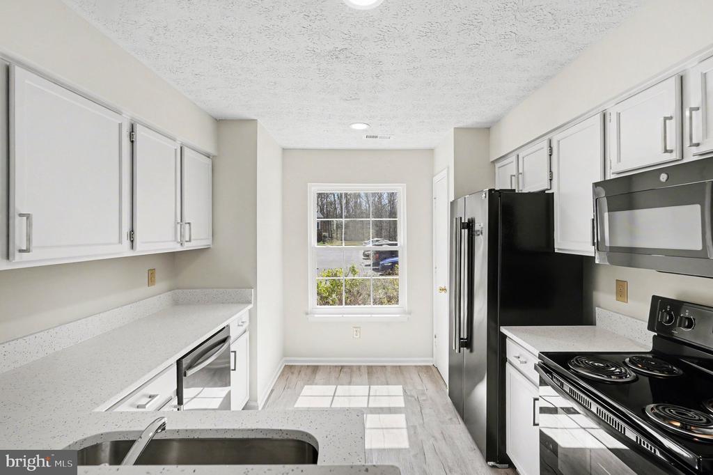 11101 STALBRIDGE CT, FREDERICKSBURG, Virginia 22407, 2 Bedrooms Bedrooms, ,2 BathroomsBathrooms,Residential,VILLAGESS OF SAL,11101 STALBRIDGE CT,VASP2040236 MLS # VASP2040236 11101 STALBRIDGE CT, FREDERICKSBURG, Virginia 22407, 2 Bedrooms Bedrooms, ,2 BathroomsBathrooms,Residential,VILLAGESS OF SAL,11101 STALBRIDGE CT,VASP2040236 MLS # VASP2040236