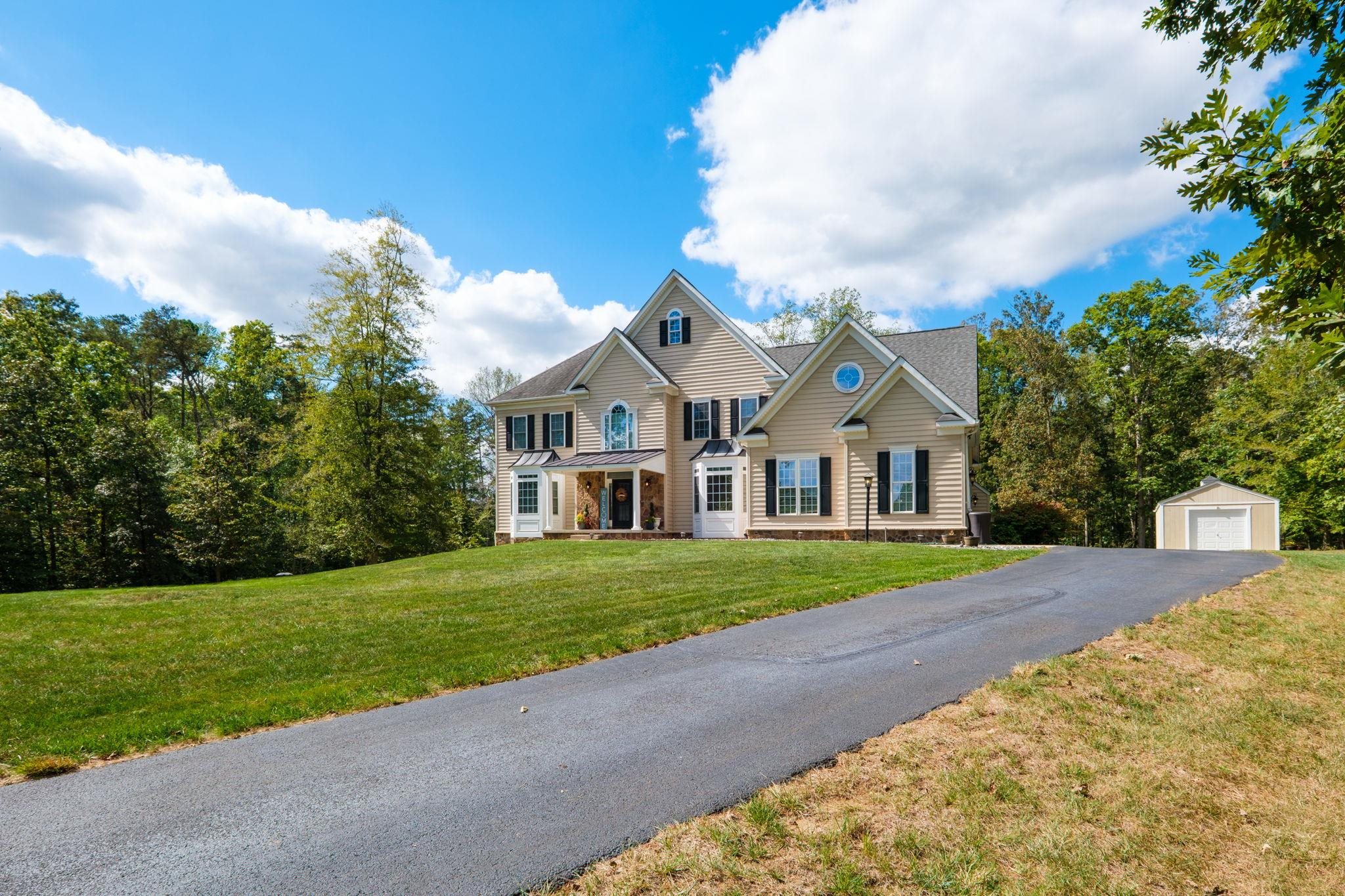 909 HANCOCK DR, RUCKERSVILLE, Virginia 22968, 4 Bedrooms Bedrooms, ,4 BathroomsBathrooms,Residential,909 HANCOCK DR,674436 MLS # 674436