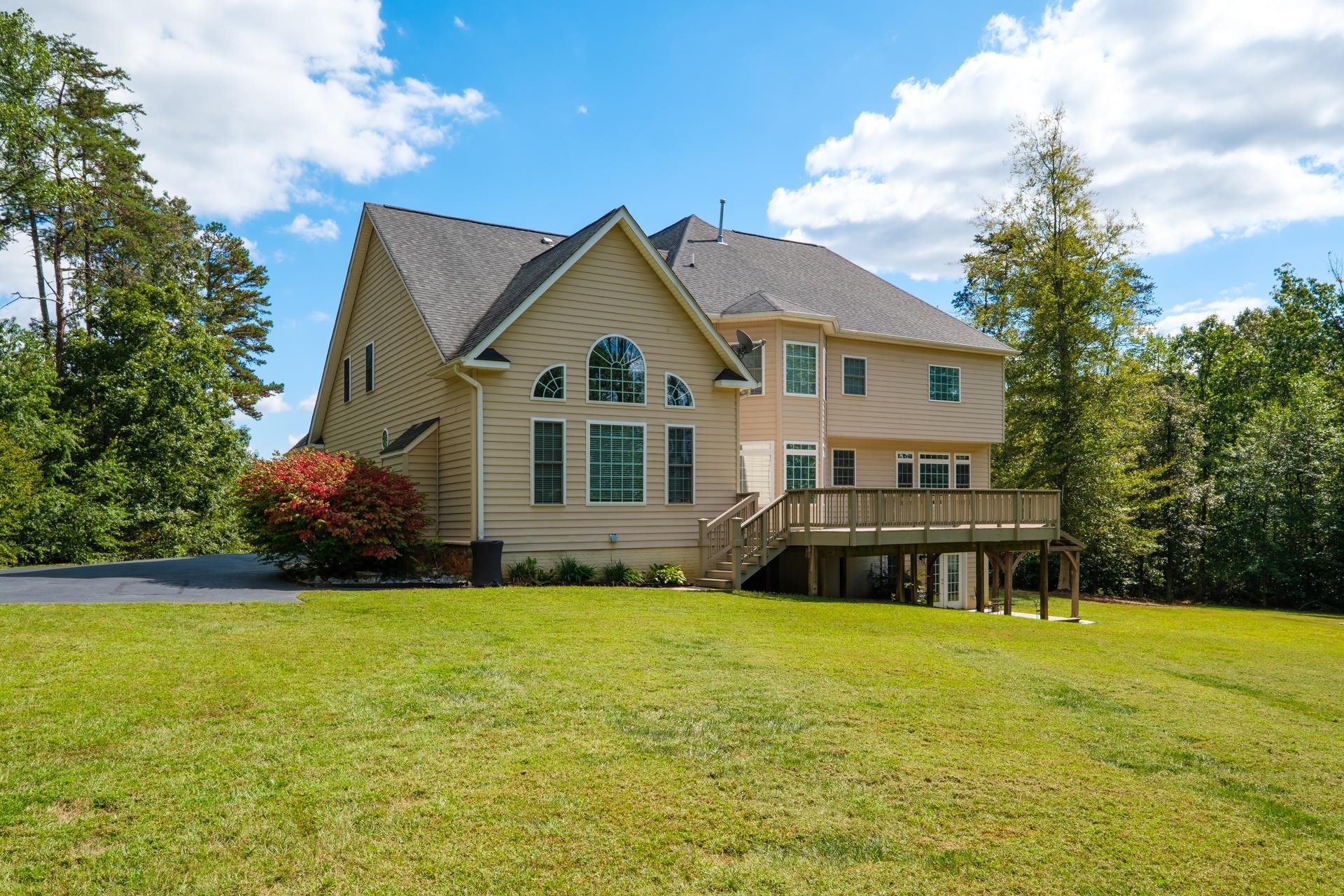 909 HANCOCK DR, RUCKERSVILLE, Virginia 22968, 4 Bedrooms Bedrooms, ,4 BathroomsBathrooms,Residential,909 HANCOCK DR,674436 MLS # 674436