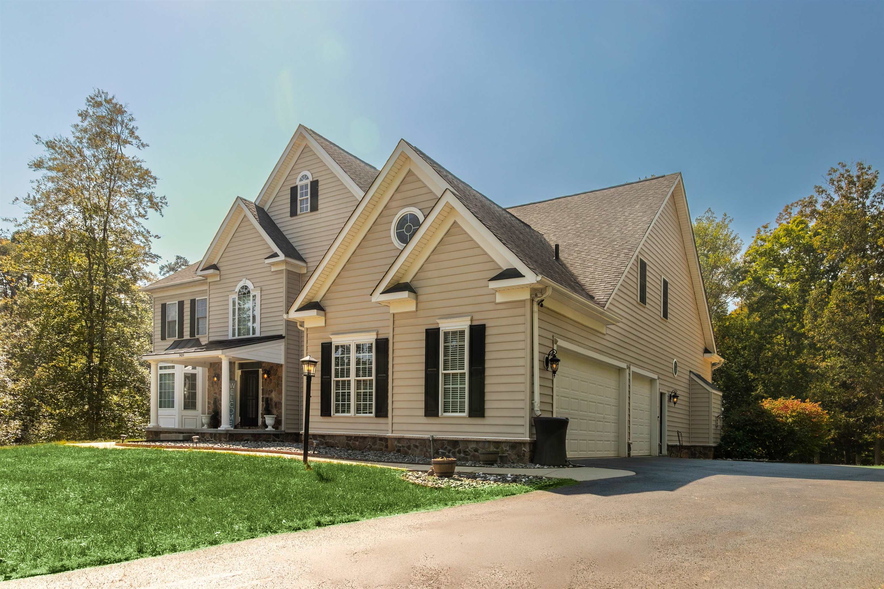 909 HANCOCK DR, RUCKERSVILLE, Virginia 22968, 4 Bedrooms Bedrooms, ,4 BathroomsBathrooms,Residential,909 HANCOCK DR,674436 MLS # 674436