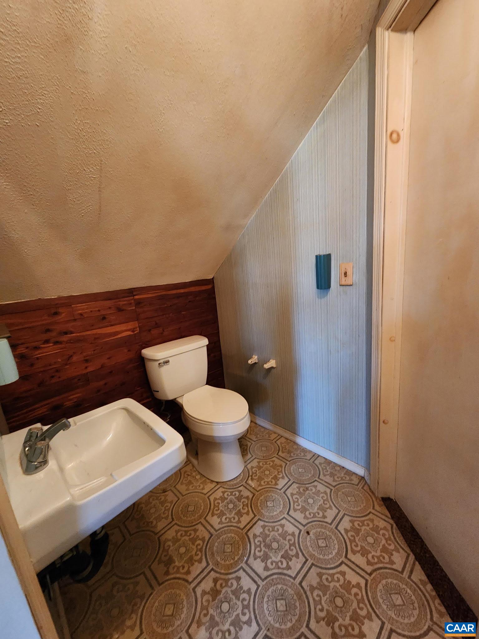 103 NOBLE AVE, GORDONSVILLE, Virginia 22942, 3 Bedrooms Bedrooms, ,1 BathroomBathrooms,Residential,103 NOBLE AVE,674676 MLS # 674676