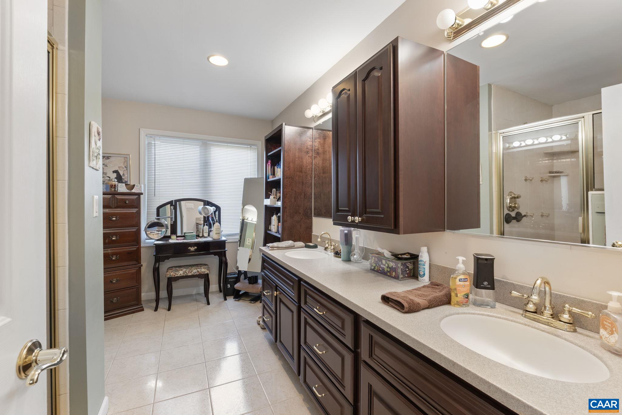 7 DOVER CT, PALMYRA, Virginia 22963, 6 Bedrooms Bedrooms, ,4 BathroomsBathrooms,Residential,7 DOVER CT,674679 MLS # 674679