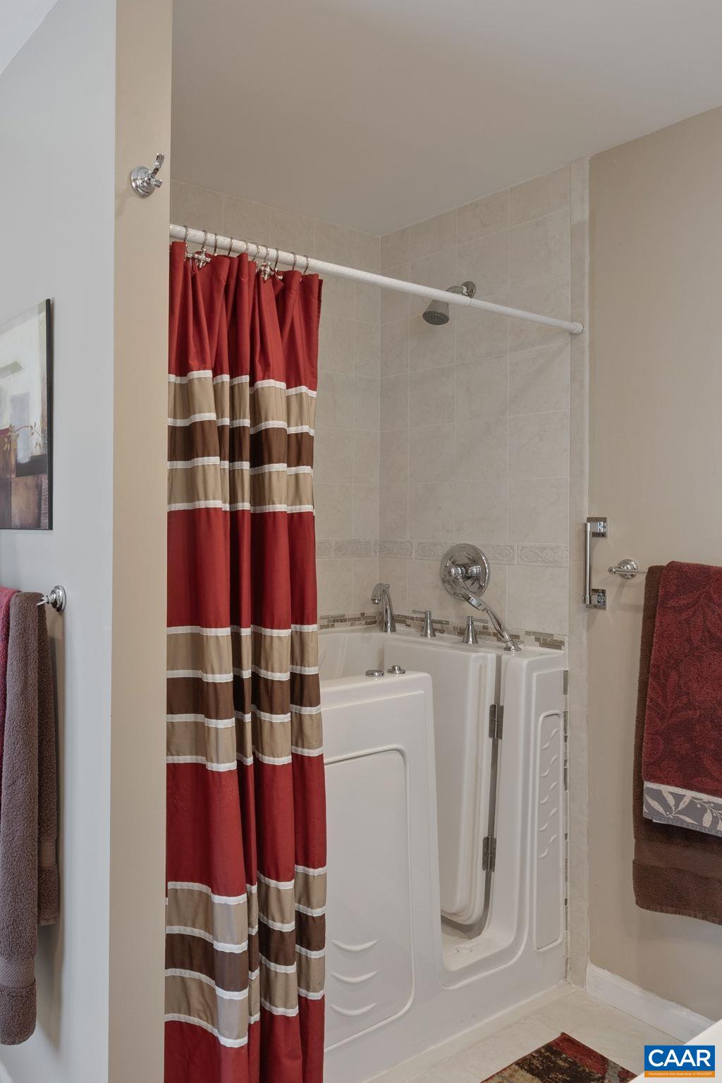 7 DOVER CT, PALMYRA, Virginia 22963, 6 Bedrooms Bedrooms, ,4 BathroomsBathrooms,Residential,7 DOVER CT,674679 MLS # 674679