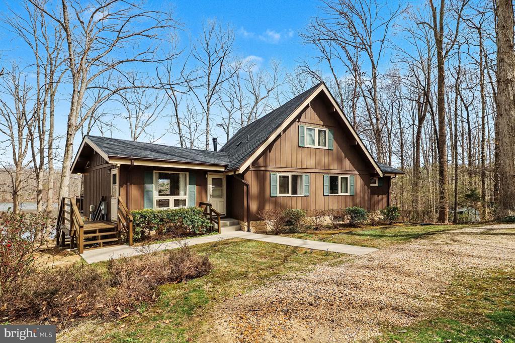 10221 HELENA TER, SPOTSYLVANIA, Virginia 22553, 3 Bedrooms Bedrooms, ,3 BathroomsBathrooms,Residential,10221 HELENA TER,VASP2039186 MLS # VASP2039186