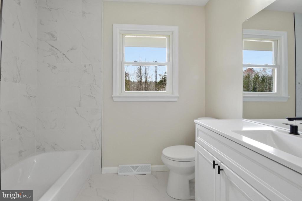 10417 CATHARPIN RD, SPOTSYLVANIA, Virginia 22551, 4 Bedrooms Bedrooms, ,2 BathroomsBathrooms,Residential,10417 CATHARPIN RD,VASP2040212 MLS # VASP2040212