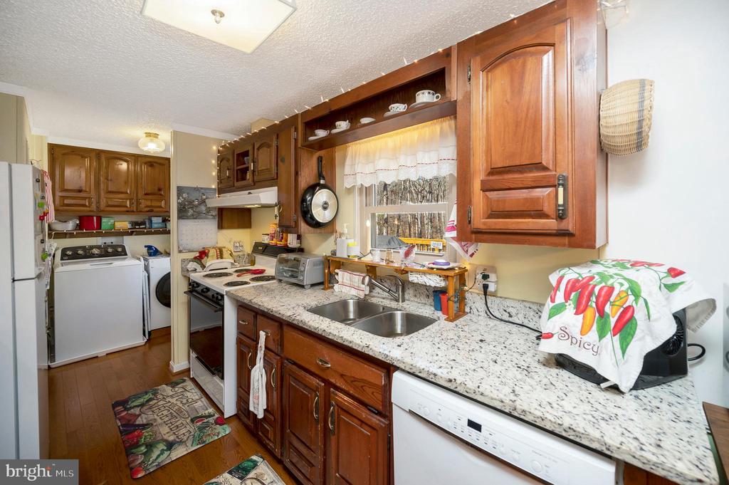 15109 ROSE VALLEY DR, MINERAL, Virginia 23117, 3 Bedrooms Bedrooms, ,2 BathroomsBathrooms,Residential,15109 ROSE VALLEY DR,VASP2039950 MLS # VASP2039950