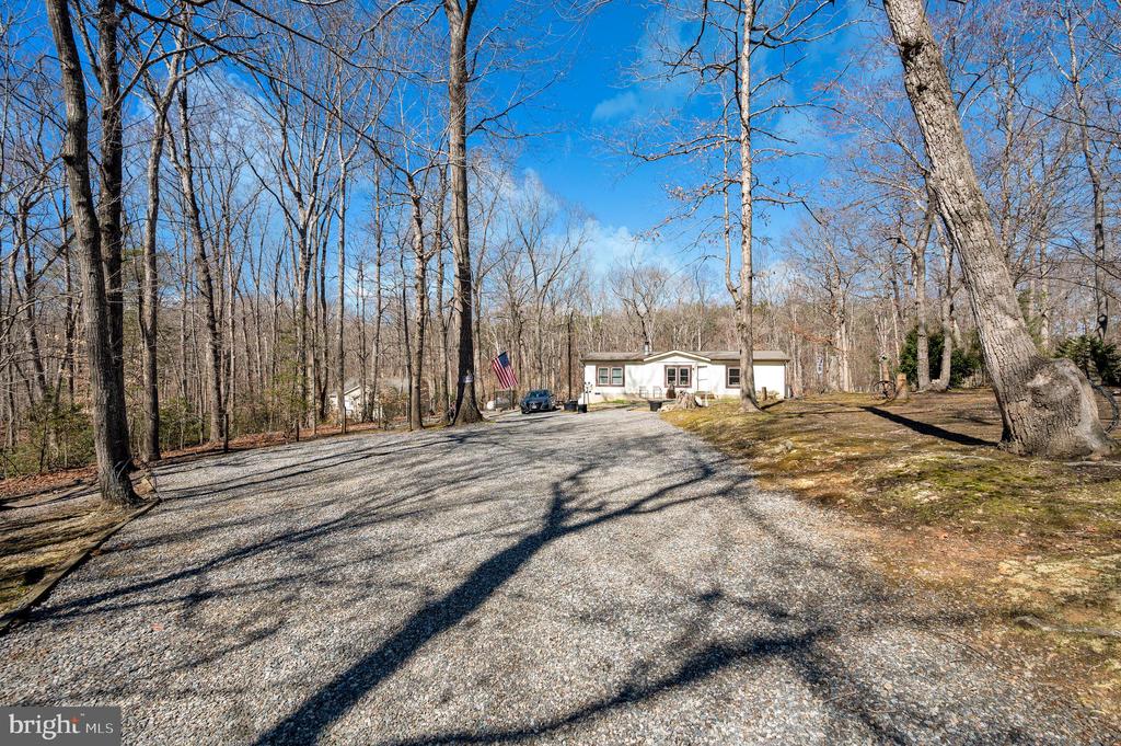 15109 ROSE VALLEY DR, MINERAL, Virginia 23117, 3 Bedrooms Bedrooms, ,2 BathroomsBathrooms,Residential,15109 ROSE VALLEY DR,VASP2039950 MLS # VASP2039950