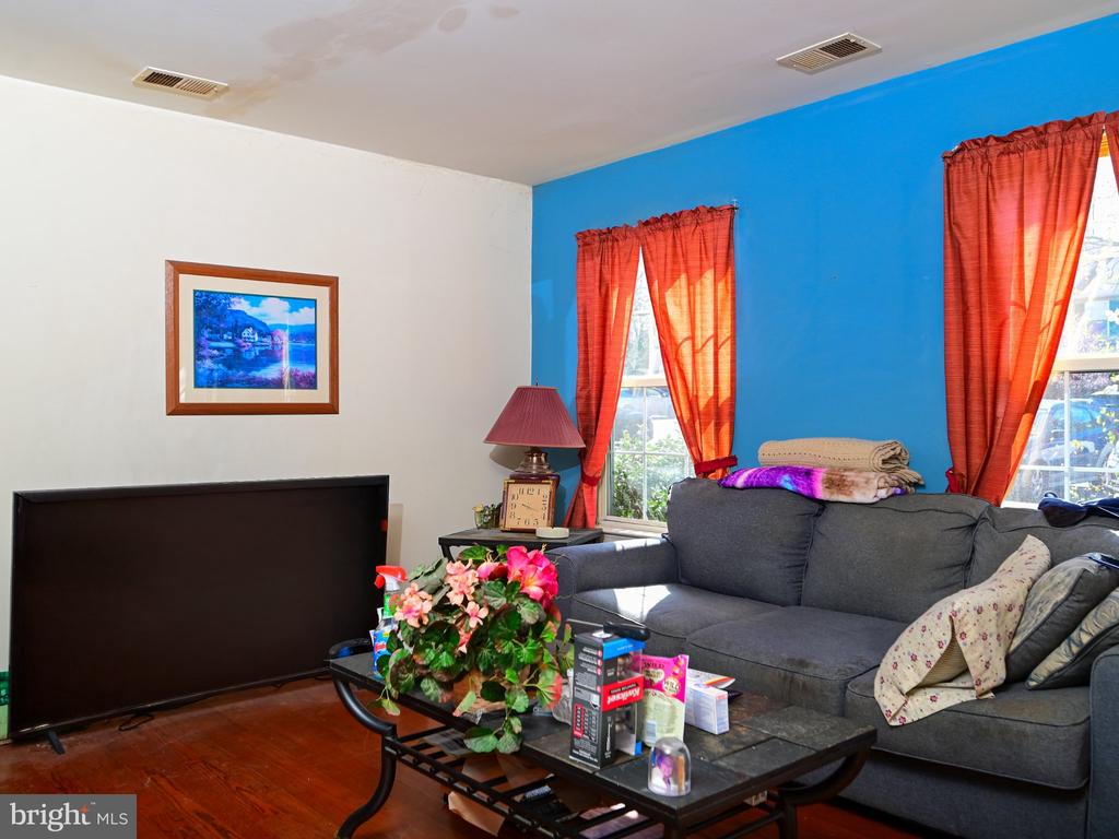 4513 KAY CT, FREDERICKSBURG, Virginia 22408, 3 Bedrooms Bedrooms, ,1 BathroomBathrooms,Residential,4513 KAY CT,VASP2040198 MLS # VASP2040198