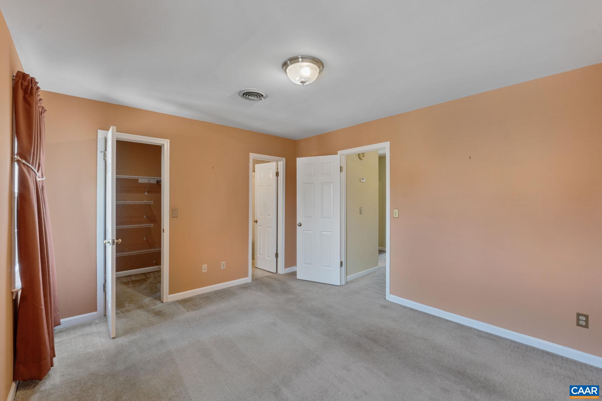 940 HUNTWOOD LN, CHARLOTTESVILLE, Virginia 22901, 3 Bedrooms Bedrooms, ,2 BathroomsBathrooms,Residential,940 HUNTWOOD LN,674683 MLS # 674683