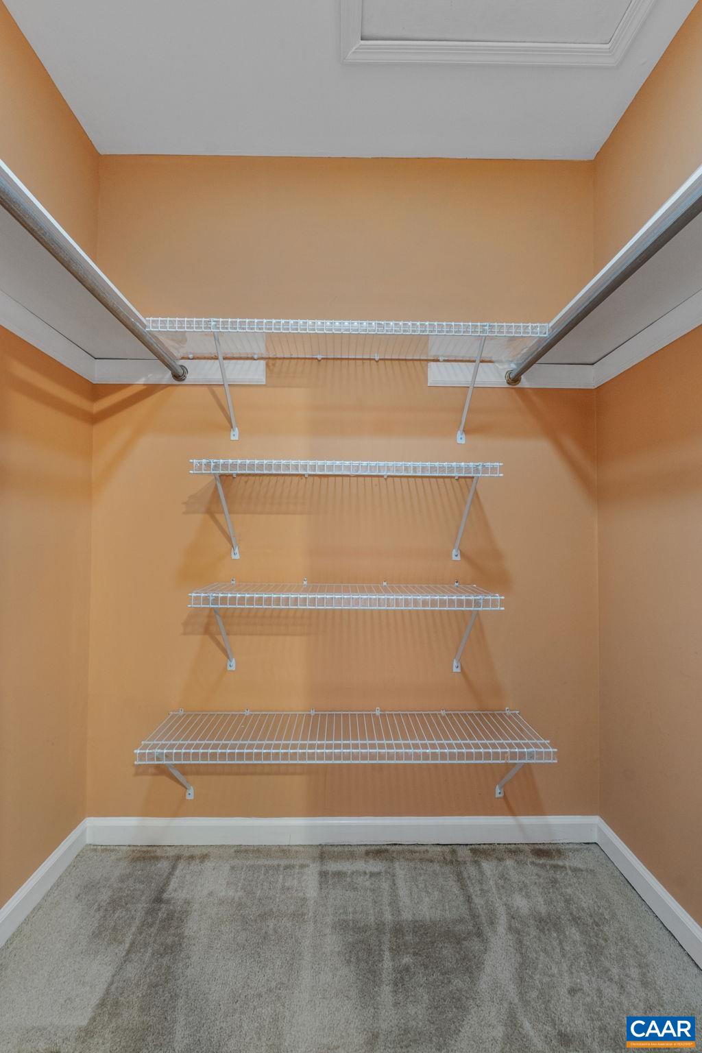 940 HUNTWOOD LN, CHARLOTTESVILLE, Virginia 22901, 3 Bedrooms Bedrooms, ,2 BathroomsBathrooms,Residential,940 HUNTWOOD LN,674683 MLS # 674683