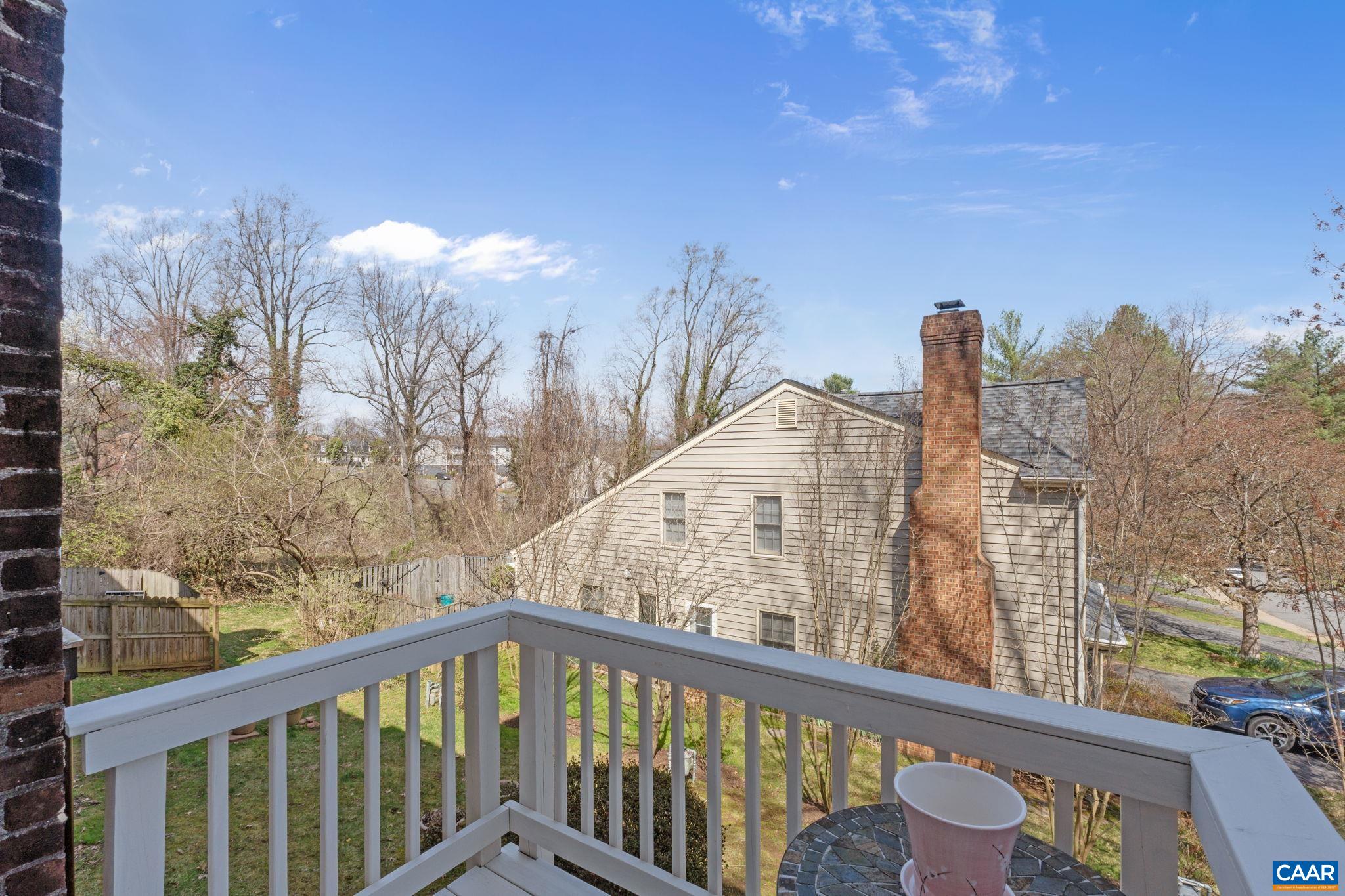 940 HUNTWOOD LN, CHARLOTTESVILLE, Virginia 22901, 3 Bedrooms Bedrooms, ,2 BathroomsBathrooms,Residential,940 HUNTWOOD LN,674683 MLS # 674683