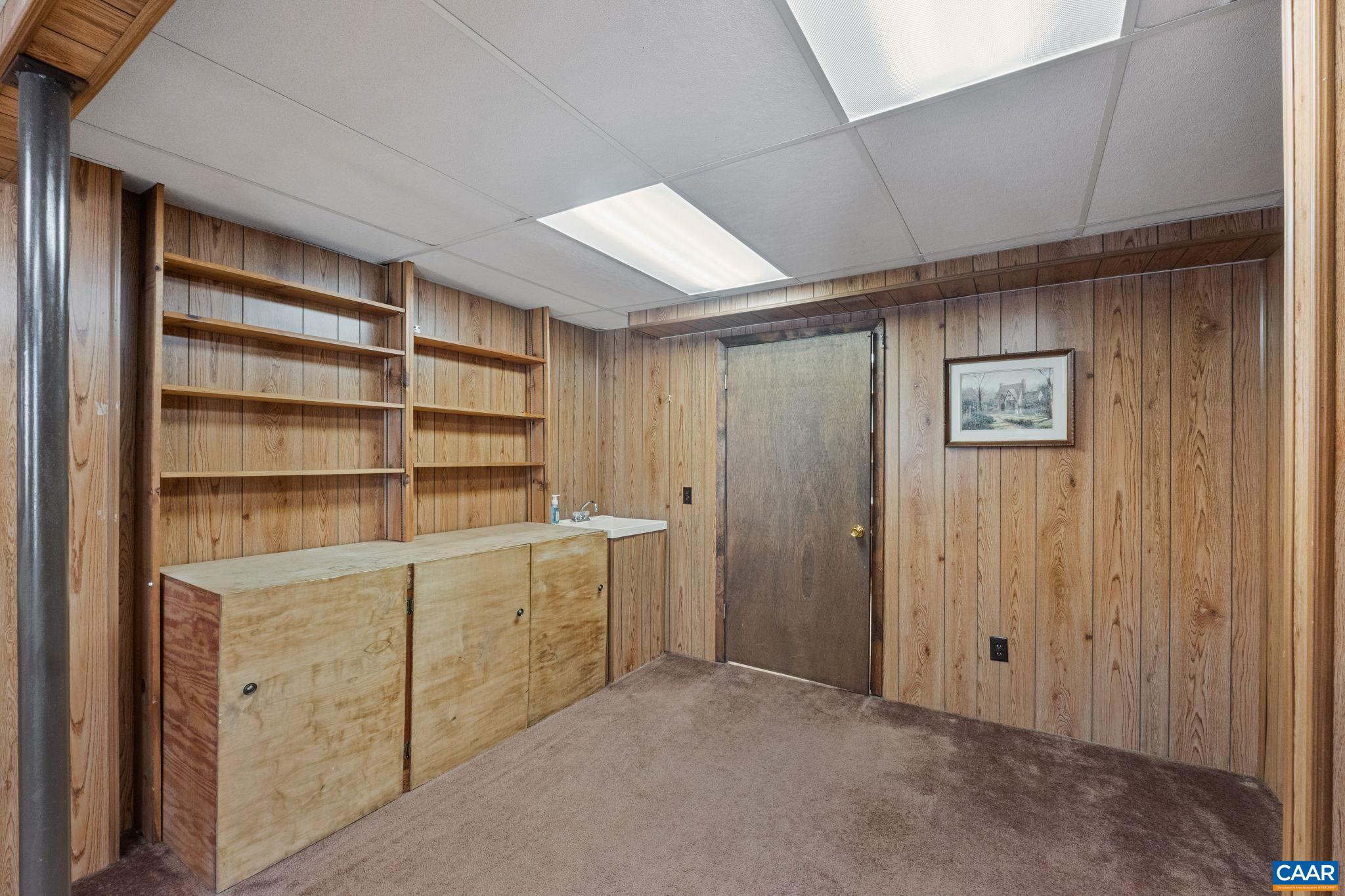 940 HUNTWOOD LN, CHARLOTTESVILLE, Virginia 22901, 3 Bedrooms Bedrooms, ,2 BathroomsBathrooms,Residential,940 HUNTWOOD LN,674683 MLS # 674683