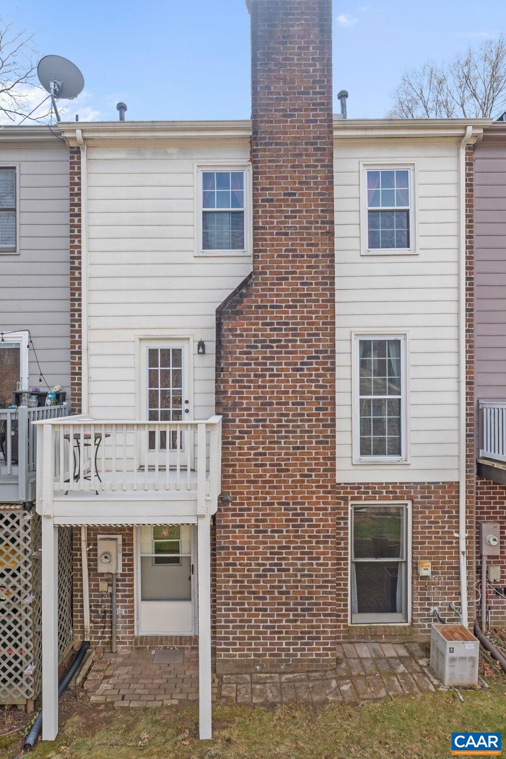 940 HUNTWOOD LN, CHARLOTTESVILLE, Virginia 22901, 3 Bedrooms Bedrooms, ,2 BathroomsBathrooms,Residential,940 HUNTWOOD LN,674683 MLS # 674683