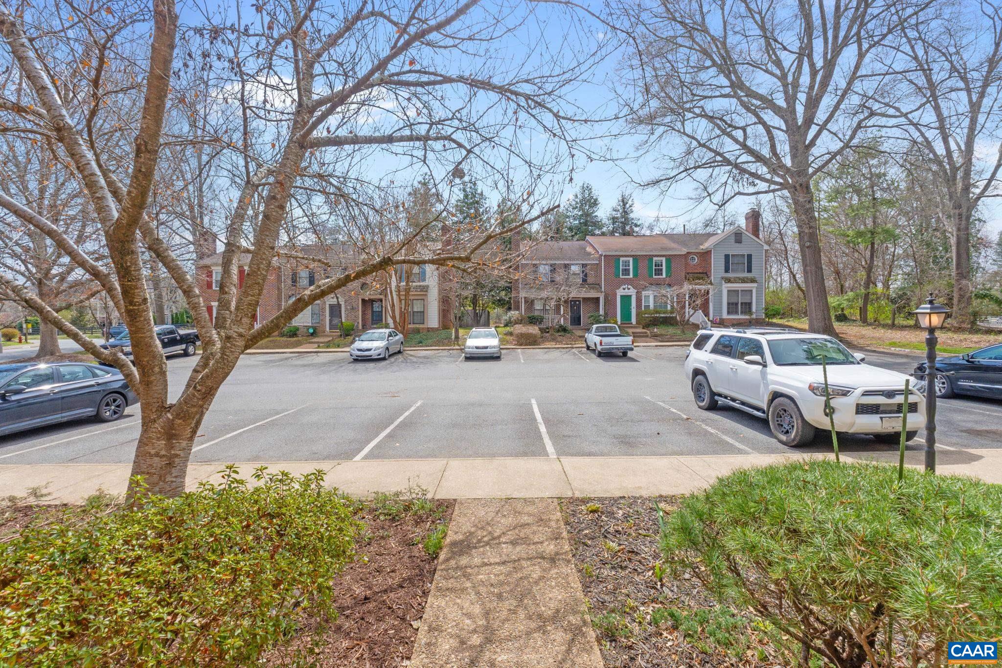 940 HUNTWOOD LN, CHARLOTTESVILLE, Virginia 22901, 3 Bedrooms Bedrooms, ,2 BathroomsBathrooms,Residential,940 HUNTWOOD LN,674683 MLS # 674683