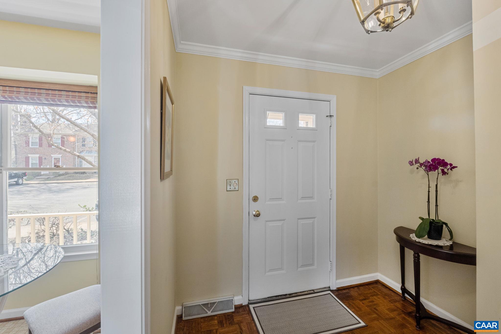 940 HUNTWOOD LN, CHARLOTTESVILLE, Virginia 22901, 3 Bedrooms Bedrooms, ,2 BathroomsBathrooms,Residential,940 HUNTWOOD LN,674683 MLS # 674683