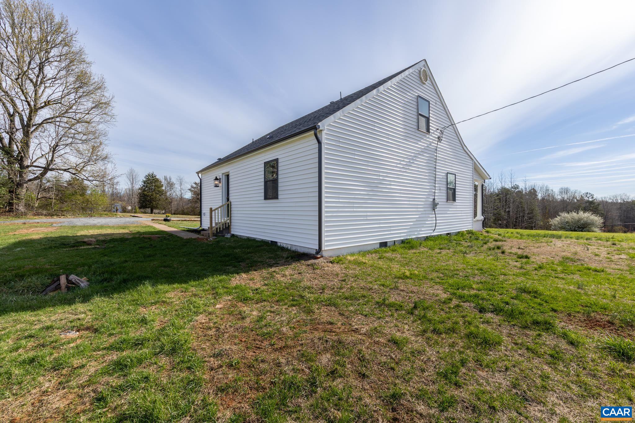 2733 CEDAR LANE RD, KENTS STORE, Virginia 23084, 4 Bedrooms Bedrooms, ,2 BathroomsBathrooms,Residential,2733 CEDAR LANE RD,674675 MLS # 674675