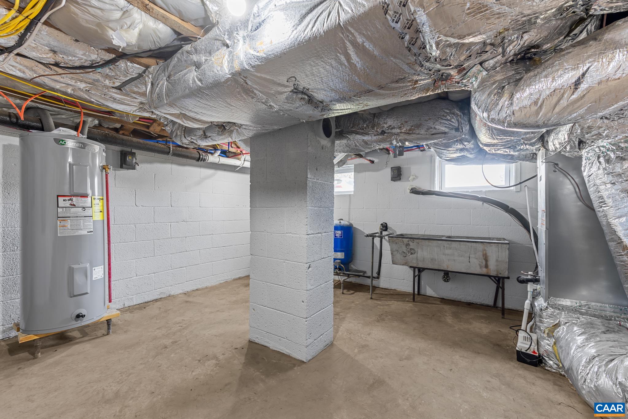 2733 CEDAR LANE RD, KENTS STORE, Virginia 23084, 4 Bedrooms Bedrooms, ,2 BathroomsBathrooms,Residential,2733 CEDAR LANE RD,674675 MLS # 674675