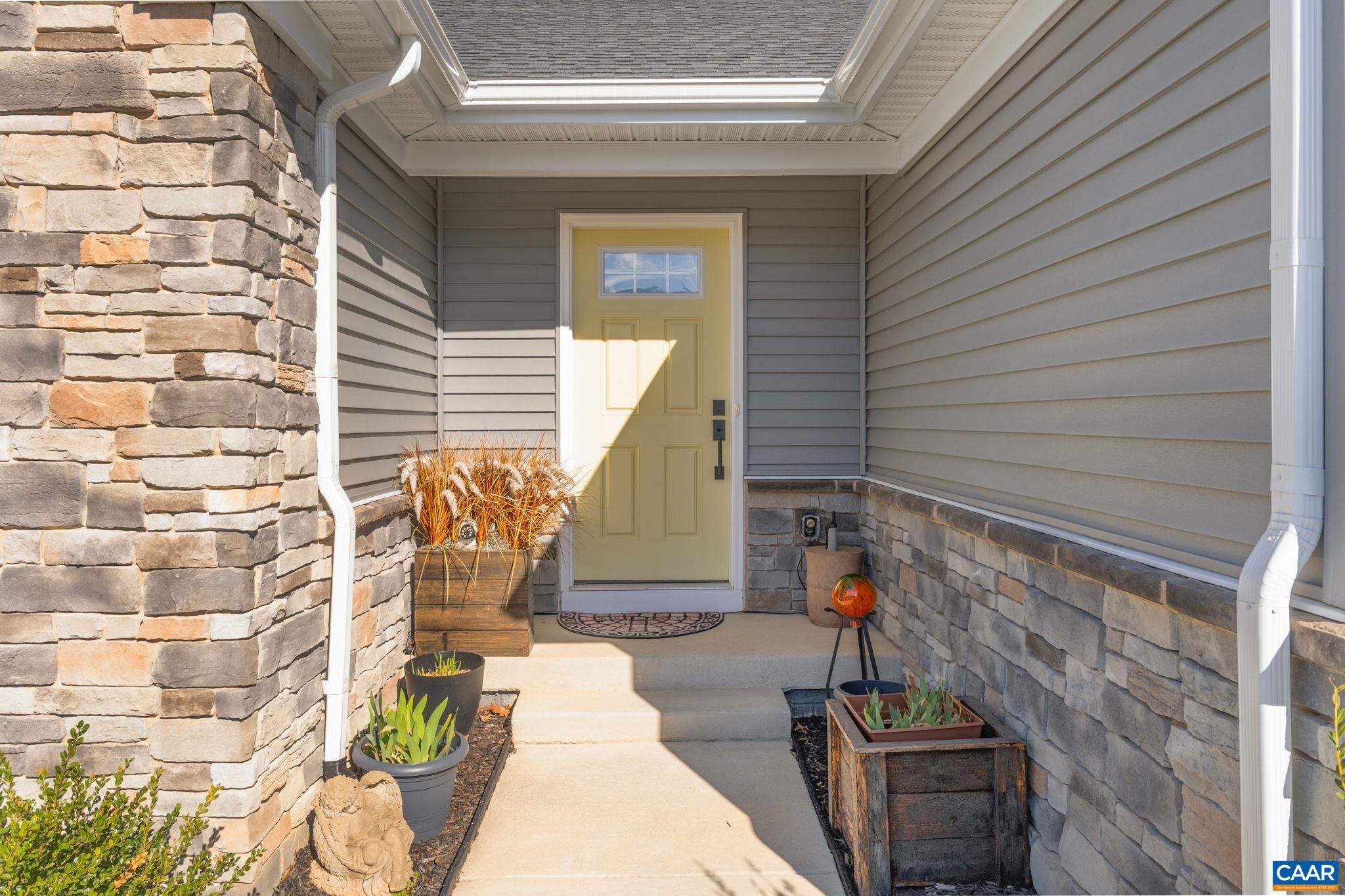 34889 MANSOURS DR, LOCUST GROVE, Virginia 22508, 3 Bedrooms Bedrooms, ,2 BathroomsBathrooms,Residential,34889 MANSOURS DR,674687 MLS # 674687