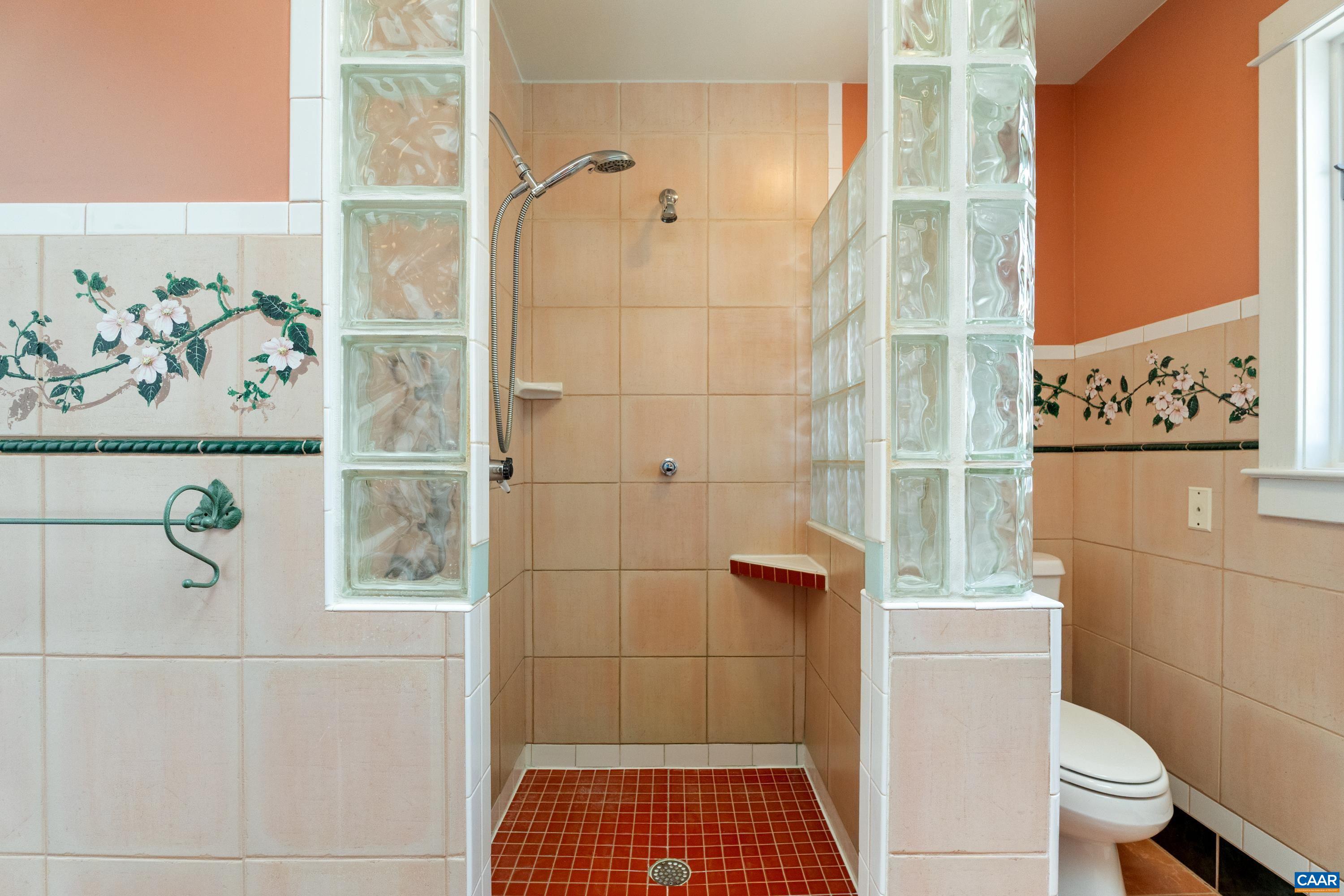 5864 WYANT LN, CHARLOTTESVILLE, Virginia 22903, 5 Bedrooms Bedrooms, ,4 BathroomsBathrooms,Residential,ROOSTER HILL,5864 WYANT LN,674690 MLS # 674690