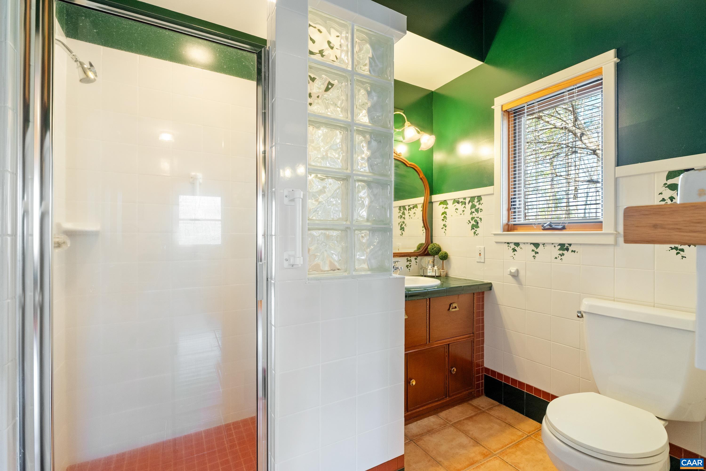 5864 WYANT LN, CHARLOTTESVILLE, Virginia 22903, 5 Bedrooms Bedrooms, ,4 BathroomsBathrooms,Residential,ROOSTER HILL,5864 WYANT LN,674690 MLS # 674690