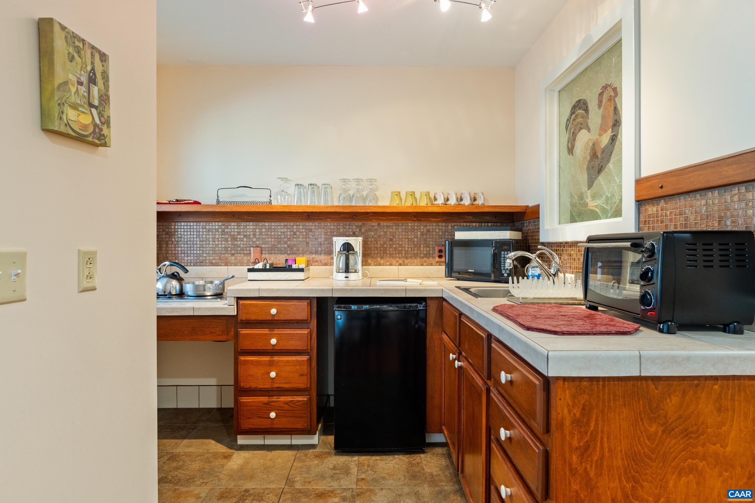 5864 WYANT LN, CHARLOTTESVILLE, Virginia 22903, 5 Bedrooms Bedrooms, ,4 BathroomsBathrooms,Residential,ROOSTER HILL,5864 WYANT LN,674690 MLS # 674690