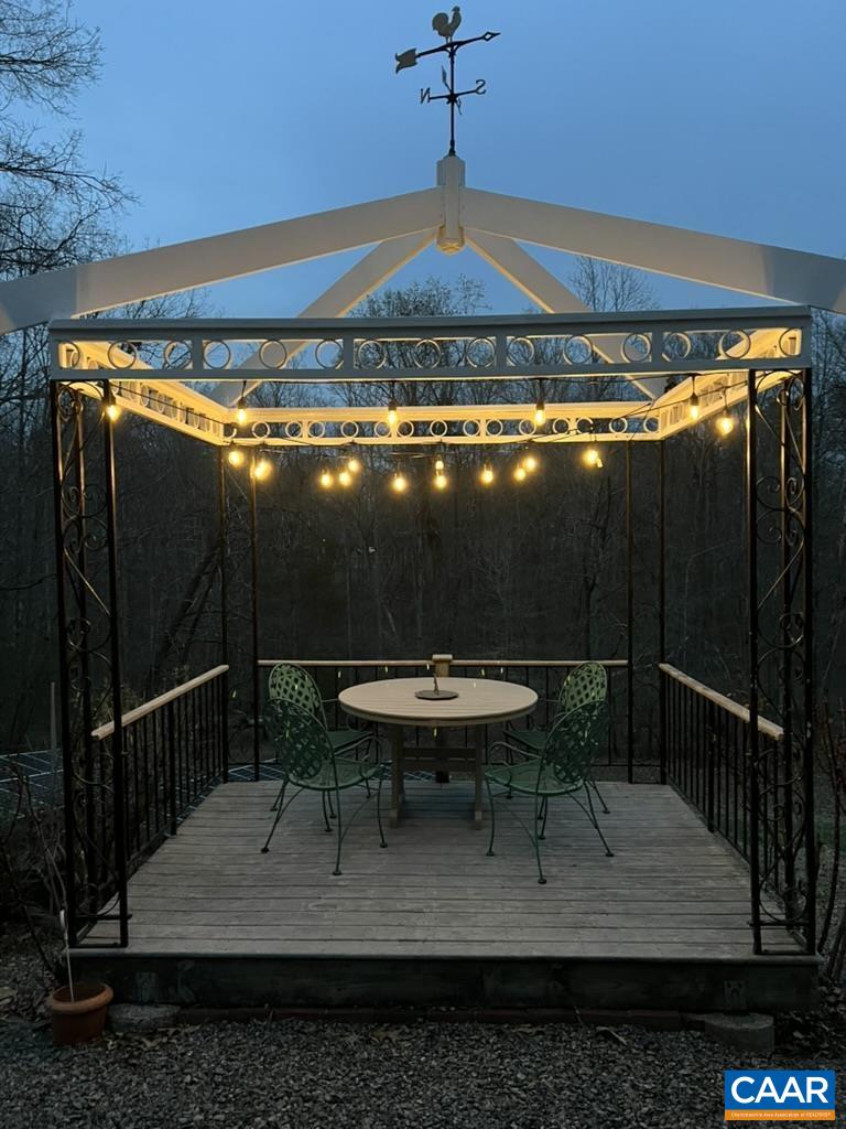 5864 WYANT LN, CHARLOTTESVILLE, Virginia 22903, 5 Bedrooms Bedrooms, ,4 BathroomsBathrooms,Residential,ROOSTER HILL,5864 WYANT LN,674690 MLS # 674690