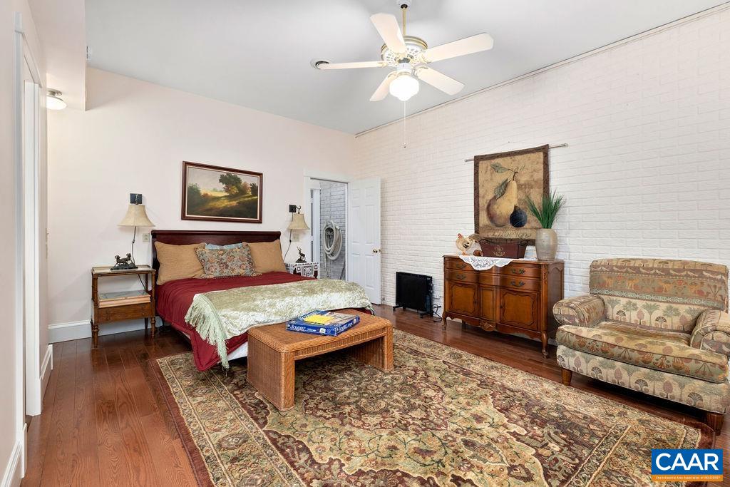 5864 WYANT LN, CHARLOTTESVILLE, Virginia 22903, 5 Bedrooms Bedrooms, ,4 BathroomsBathrooms,Residential,ROOSTER HILL,5864 WYANT LN,674690 MLS # 674690