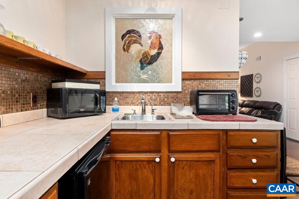 5864 WYANT LN, CHARLOTTESVILLE, Virginia 22903, 5 Bedrooms Bedrooms, ,4 BathroomsBathrooms,Residential,ROOSTER HILL,5864 WYANT LN,674690 MLS # 674690