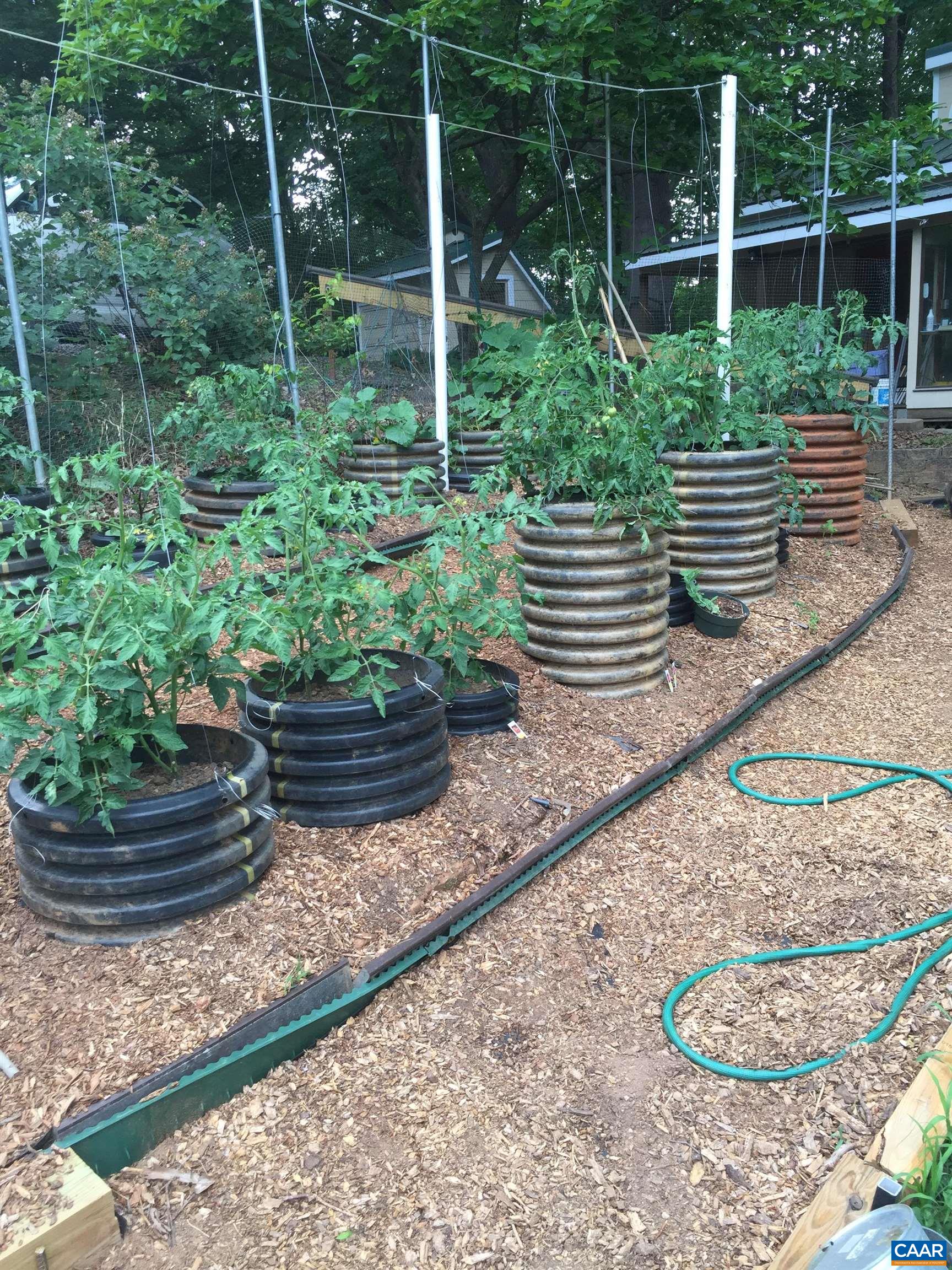 5864 WYANT LN, CHARLOTTESVILLE, Virginia 22903, 5 Bedrooms Bedrooms, ,4 BathroomsBathrooms,Residential,ROOSTER HILL,5864 WYANT LN,674690 MLS # 674690