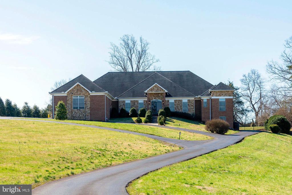 17054 CONSTITUTION HWY, ORANGE, Virginia 22960, 6 Bedrooms Bedrooms, ,4 BathroomsBathrooms,Residential,17054 CONSTITUTION HWY,VAOR2013564 MLS # VAOR2013564