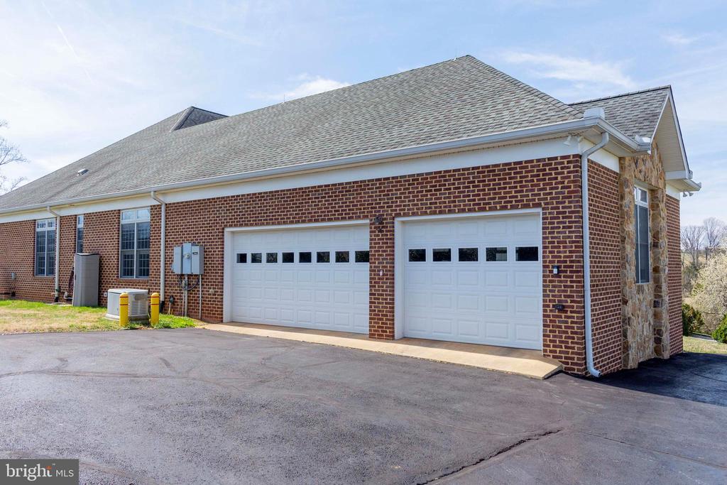 17054 CONSTITUTION HWY, ORANGE, Virginia 22960, 6 Bedrooms Bedrooms, ,4 BathroomsBathrooms,Residential,17054 CONSTITUTION HWY,VAOR2013564 MLS # VAOR2013564