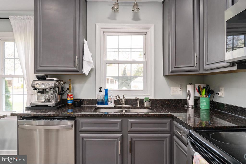 216 LORRAINE AVE, FREDERICKSBURG, Virginia 22408, 3 Bedrooms Bedrooms, ,2 BathroomsBathrooms,Residential,216 LORRAINE AVE,VASP2040138 MLS # VASP2040138