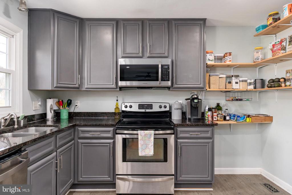 216 LORRAINE AVE, FREDERICKSBURG, Virginia 22408, 3 Bedrooms Bedrooms, ,2 BathroomsBathrooms,Residential,216 LORRAINE AVE,VASP2040138 MLS # VASP2040138