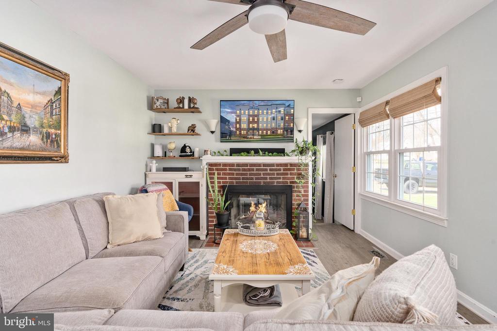 216 LORRAINE AVE, FREDERICKSBURG, Virginia 22408, 3 Bedrooms Bedrooms, ,2 BathroomsBathrooms,Residential,216 LORRAINE AVE,VASP2040138 MLS # VASP2040138