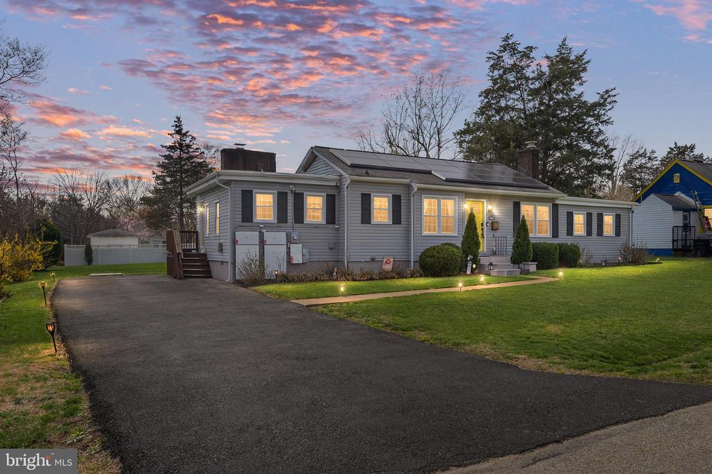 216 LORRAINE AVE, FREDERICKSBURG, Virginia 22408, 3 Bedrooms Bedrooms, ,2 BathroomsBathrooms,Residential,216 LORRAINE AVE,VASP2040138 MLS # VASP2040138