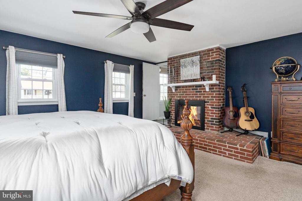 216 LORRAINE AVE, FREDERICKSBURG, Virginia 22408, 3 Bedrooms Bedrooms, ,2 BathroomsBathrooms,Residential,216 LORRAINE AVE,VASP2040138 MLS # VASP2040138