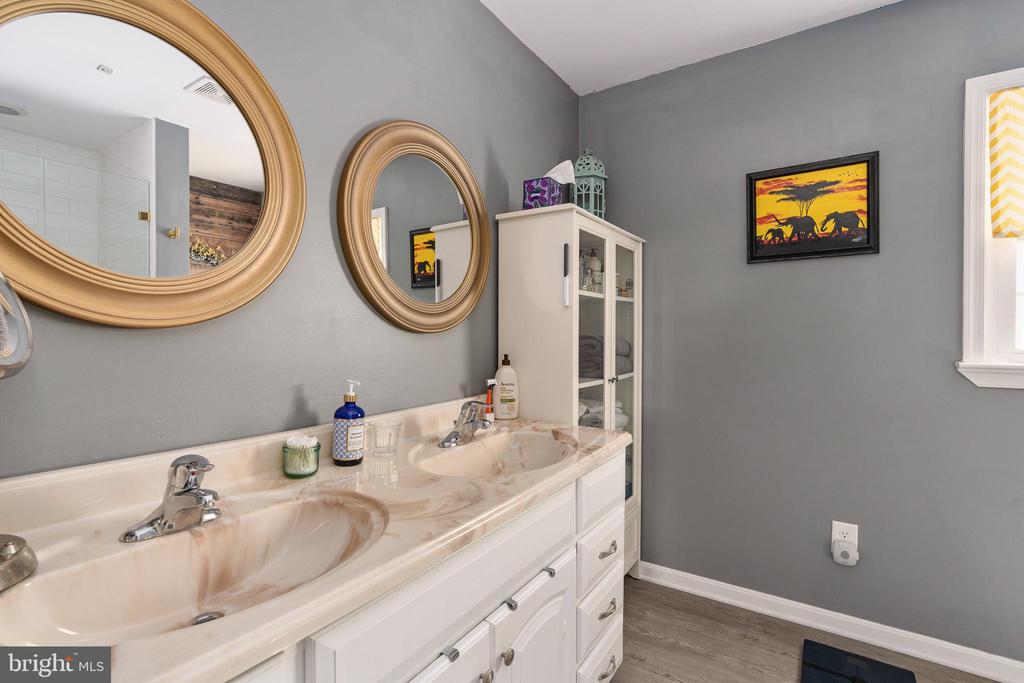 216 LORRAINE AVE, FREDERICKSBURG, Virginia 22408, 3 Bedrooms Bedrooms, ,2 BathroomsBathrooms,Residential,216 LORRAINE AVE,VASP2040138 MLS # VASP2040138