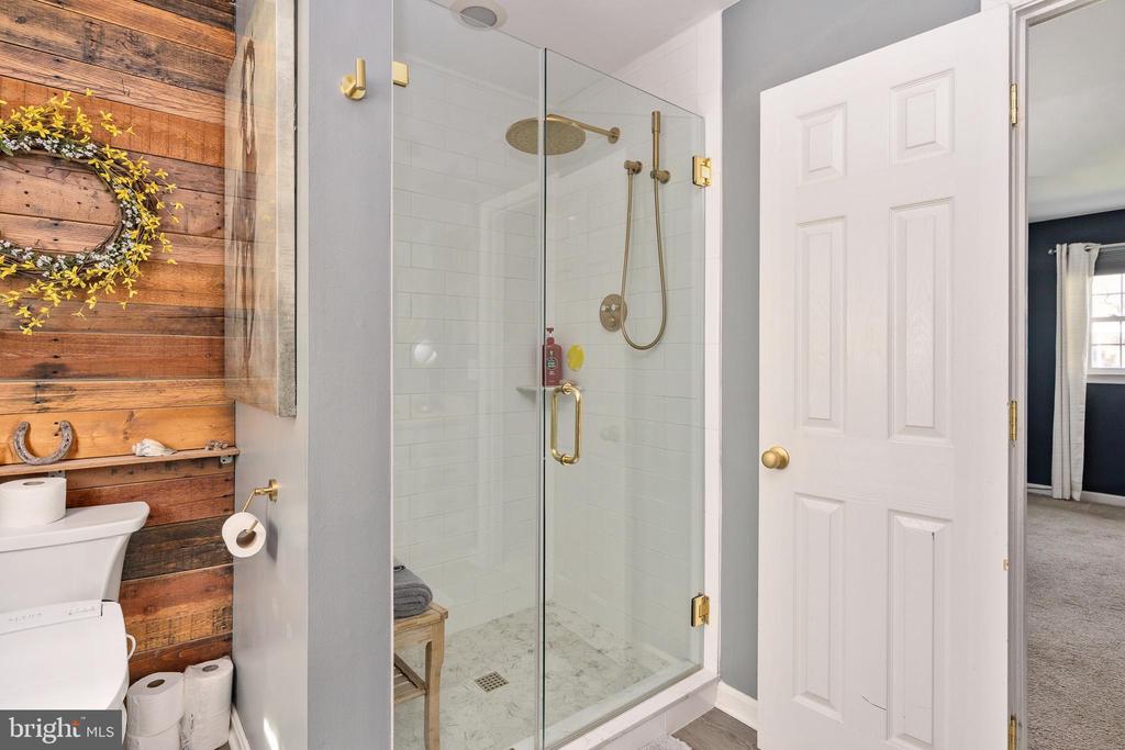 216 LORRAINE AVE, FREDERICKSBURG, Virginia 22408, 3 Bedrooms Bedrooms, ,2 BathroomsBathrooms,Residential,216 LORRAINE AVE,VASP2040138 MLS # VASP2040138