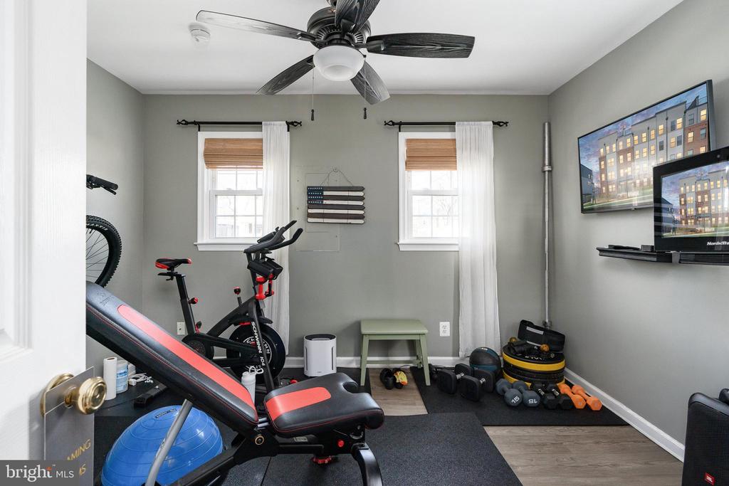 216 LORRAINE AVE, FREDERICKSBURG, Virginia 22408, 3 Bedrooms Bedrooms, ,2 BathroomsBathrooms,Residential,216 LORRAINE AVE,VASP2040138 MLS # VASP2040138