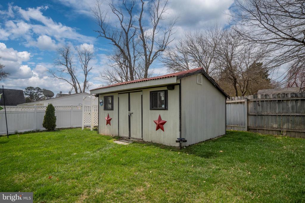 216 LORRAINE AVE, FREDERICKSBURG, Virginia 22408, 3 Bedrooms Bedrooms, ,2 BathroomsBathrooms,Residential,216 LORRAINE AVE,VASP2040138 MLS # VASP2040138